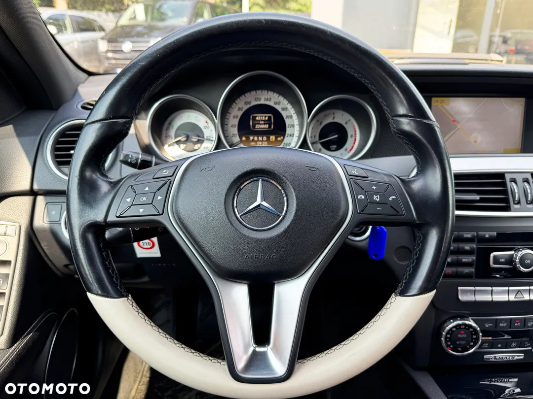Mercedes-Benz Klasa C 300 T CDI 4Matic 7G-TRONIC Avantgarde Edition - 21
