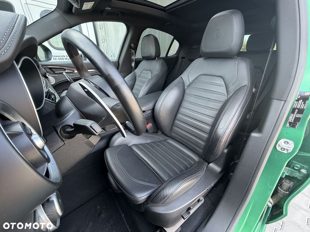 Alfa Romeo Stelvio 2.9 V6 Bi-Turbo Quadrifoglio Q4 - 11
