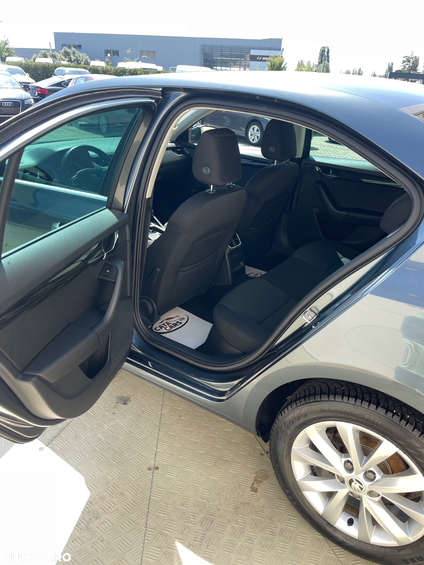 Skoda Octavia 1.8 TSI DSG Style - 27