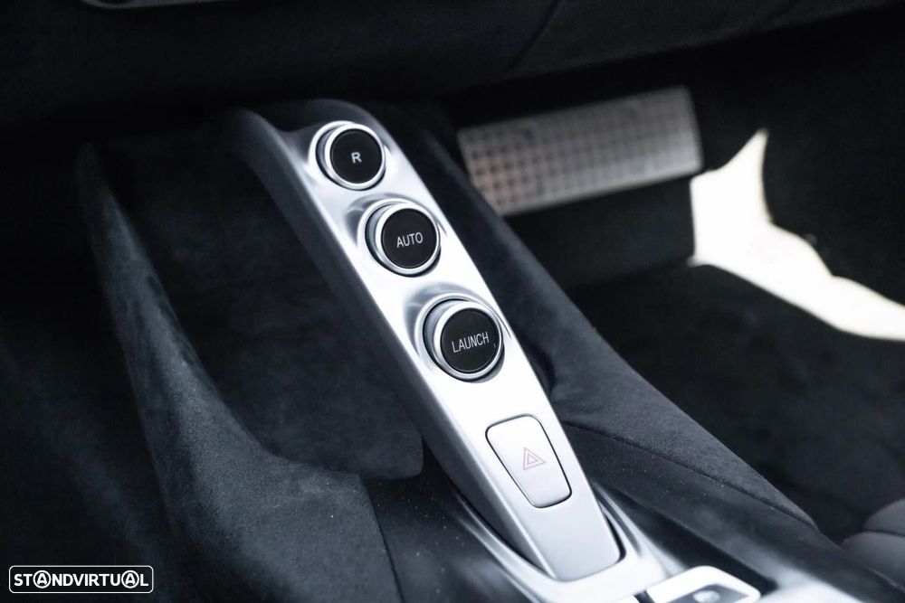 Ferrari 812 Superfast 6.5 V12 - 25