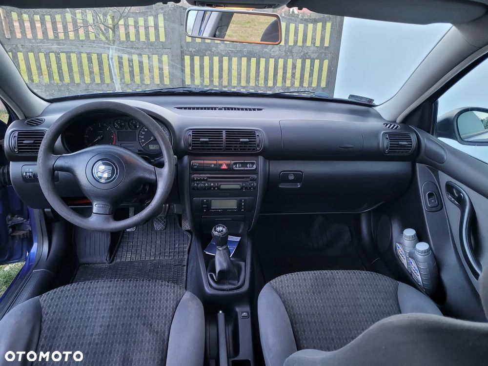 Seat Toledo 1.9 TDI Signo - 4