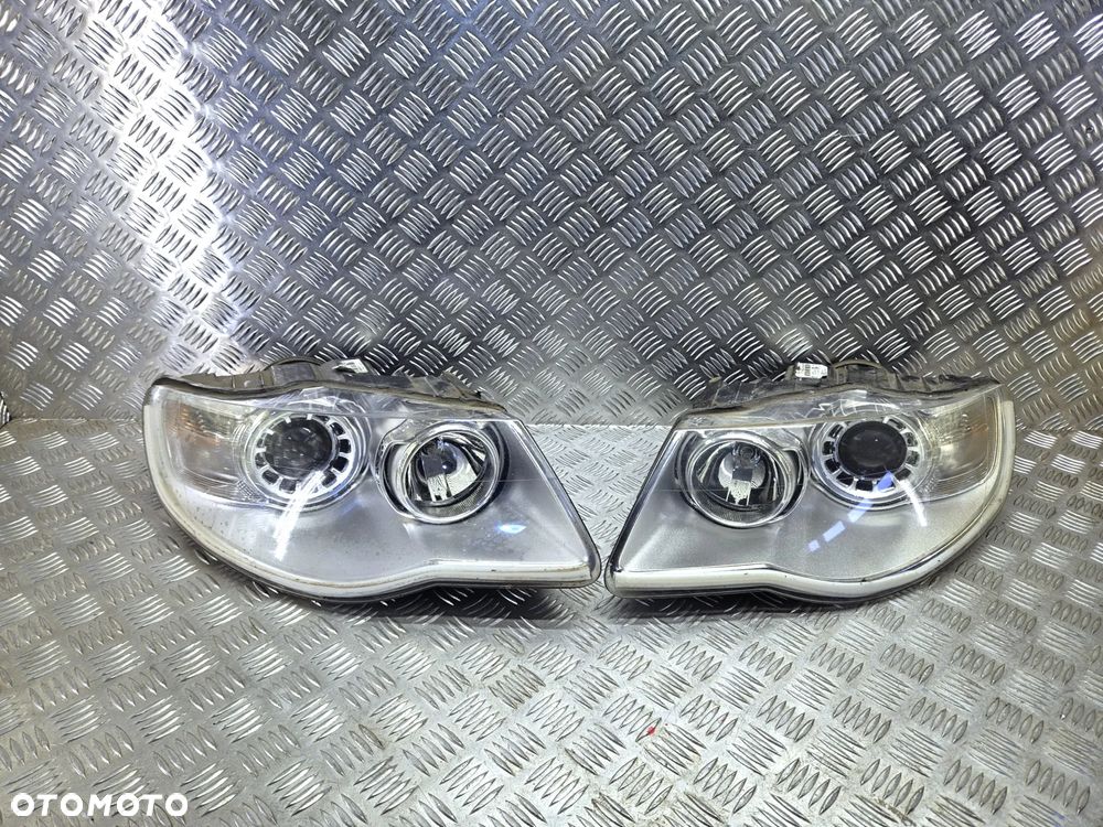 VW TOUAREG 7L LIFT 06-09R LAMPA PRZOD  PRAWA LEWA CENA ZA DWIE - 1