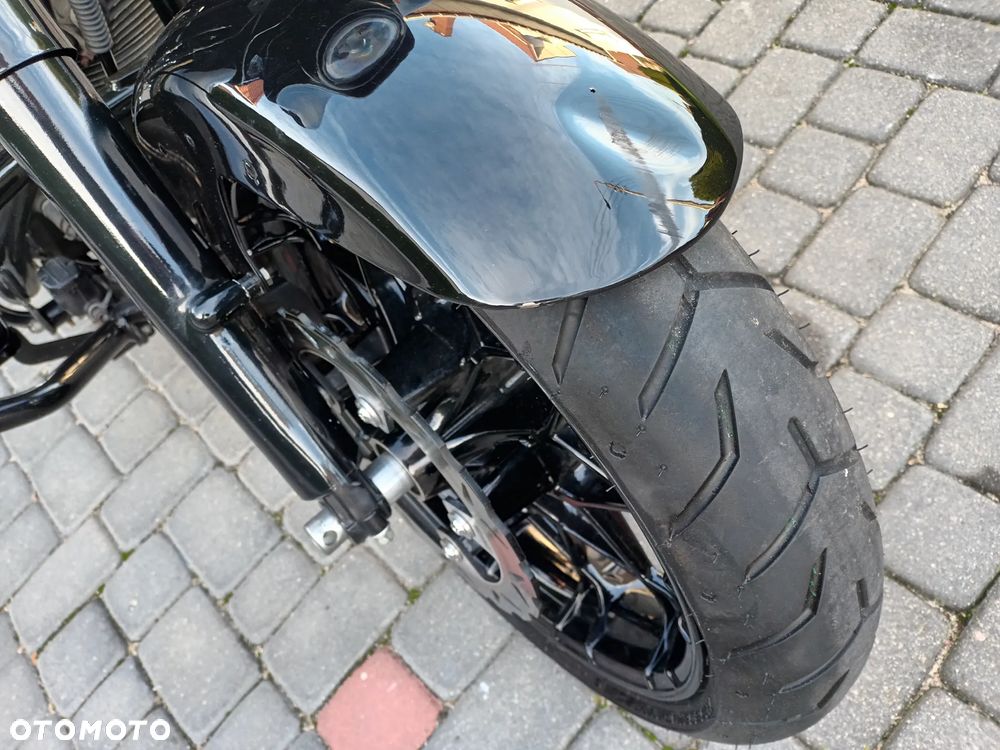 Harley-Davidson Touring Street Glide - 2