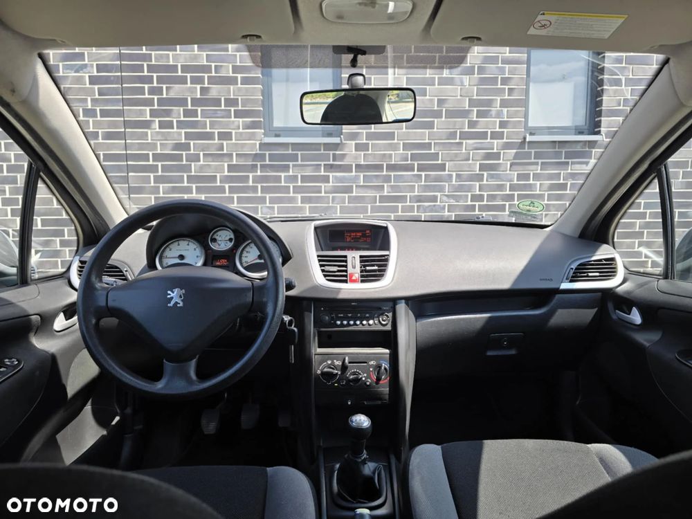 Peugeot 207 1.4 16V Sporty - 29