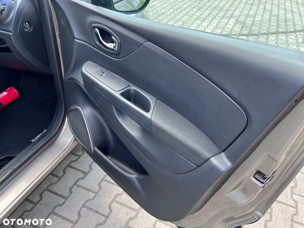 Renault Captur - 33