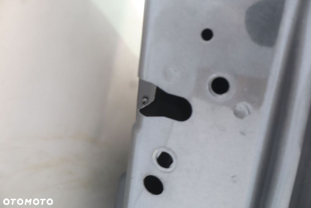 DRZWI PRAWY TYŁ PEUGEOT 5008 I KTPD - 13