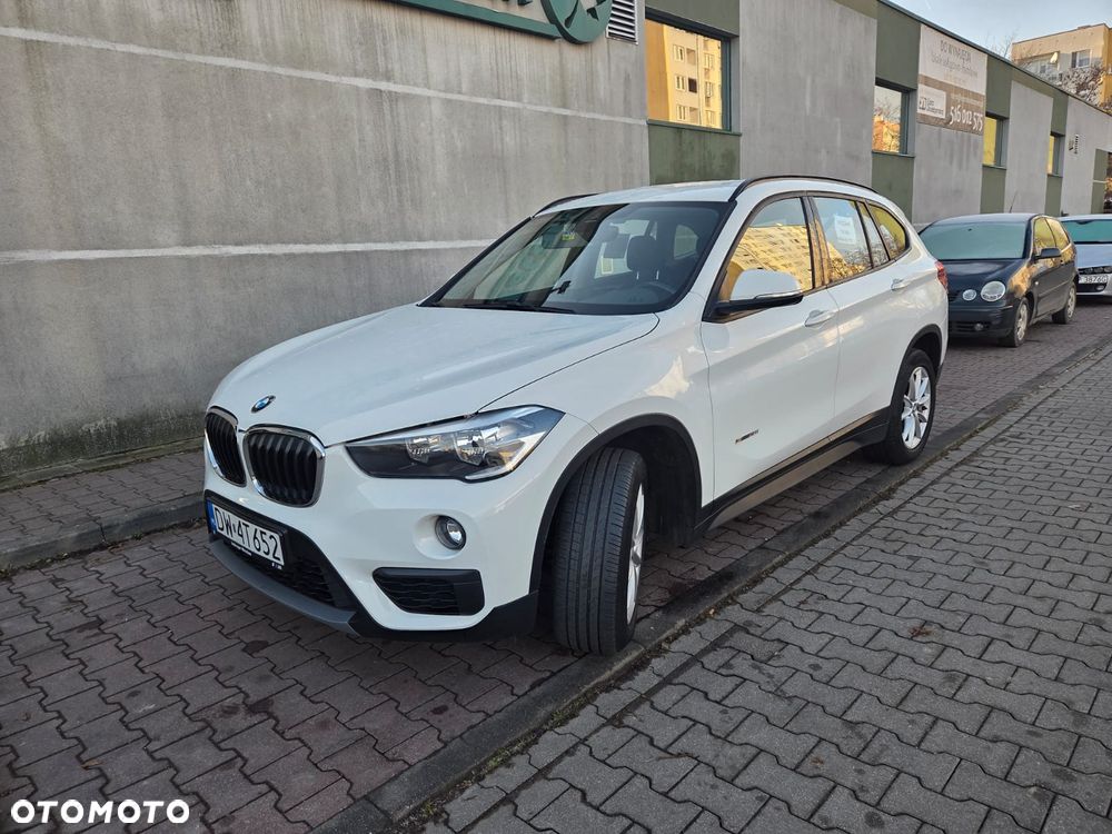 BMW X1 sDrive18i - 2