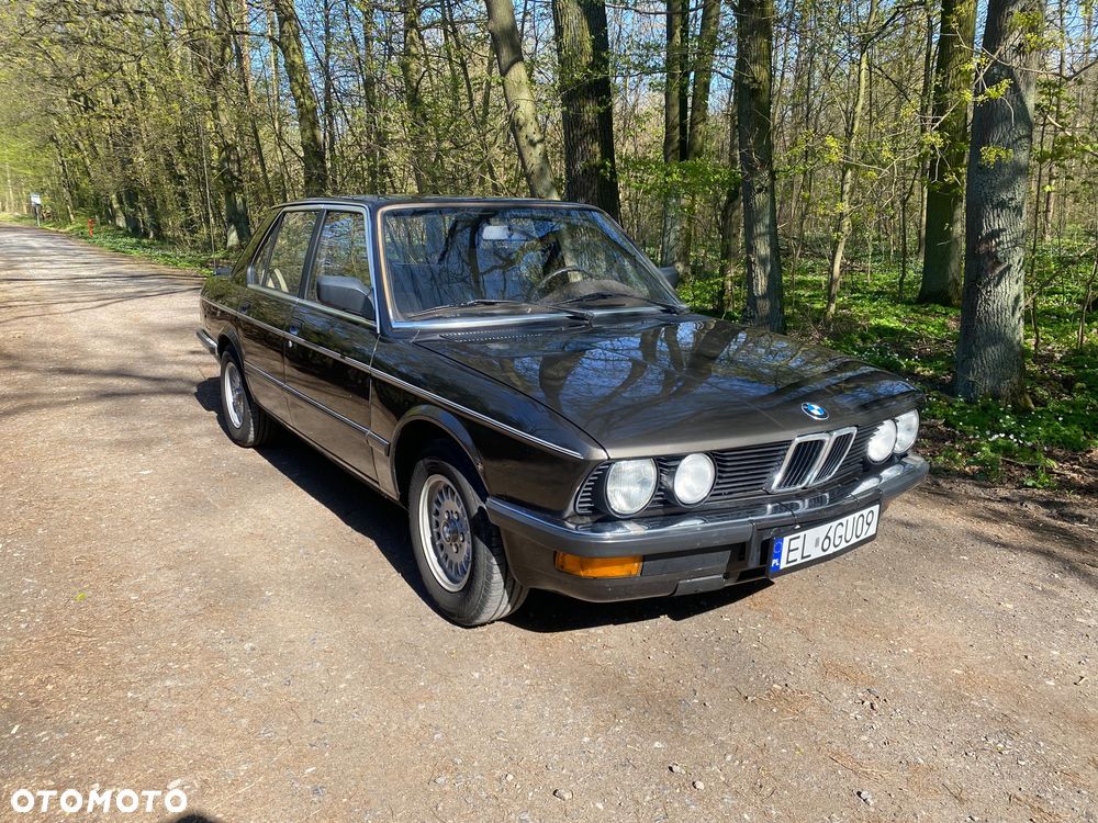 BMW Seria 5 518 i - 1