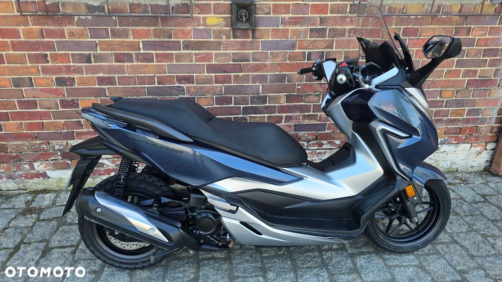 Honda NSS - 17