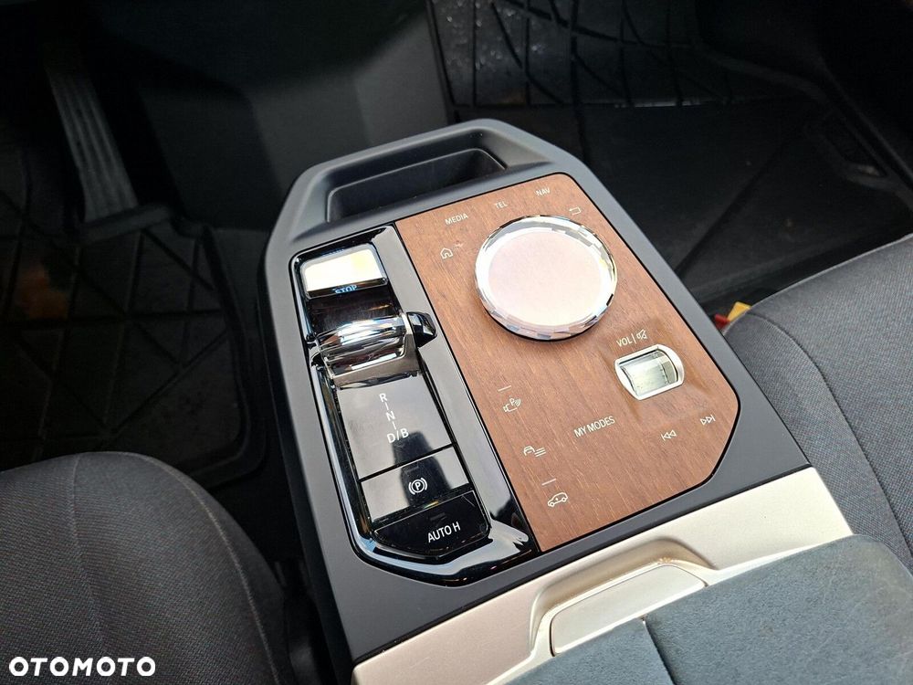 BMW iX xDrive50 111.5kWh - 19