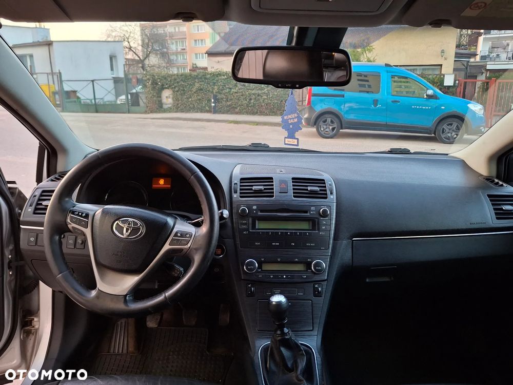 Toyota Avensis 2.0 D-4D Premium - 14