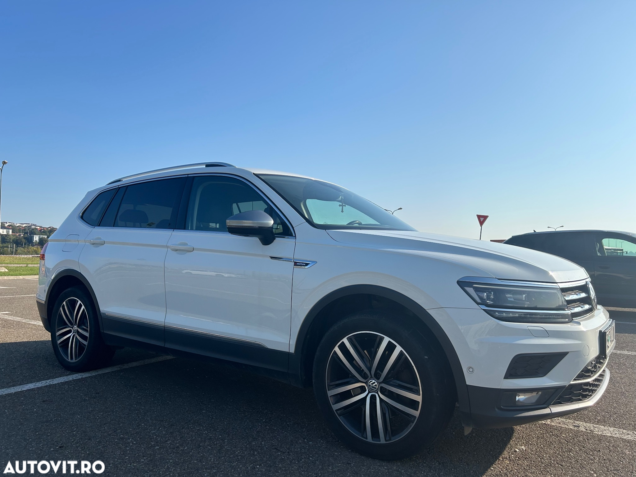 Volkswagen Tiguan Allspace 2.0 TDI SCR 4Motion DSG Highline - 3