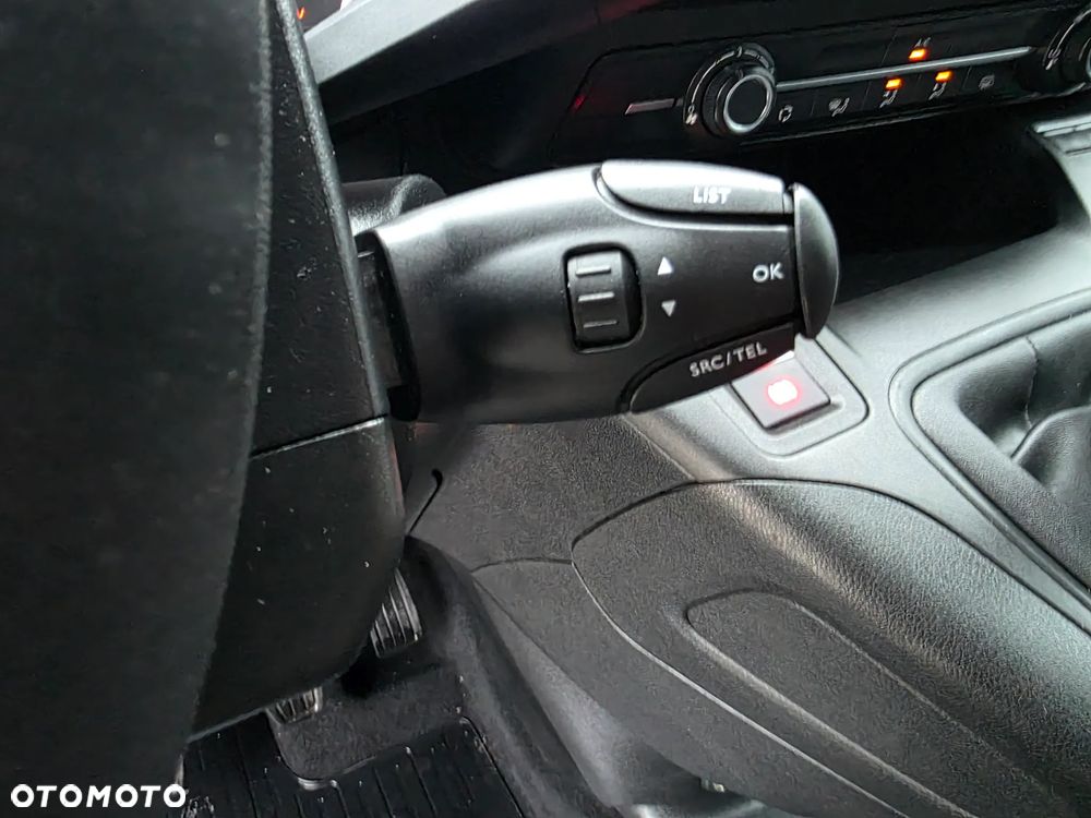 Toyota Proace City 2.0t 1.5 D-4d 100KM  3 OSOBOWA Furgon Blaszak BEZWYPADKOWA z Polskiego Salonu I Pierwszy i Jedyny Właściciel I Pełna Faktura Vat 23% - 21