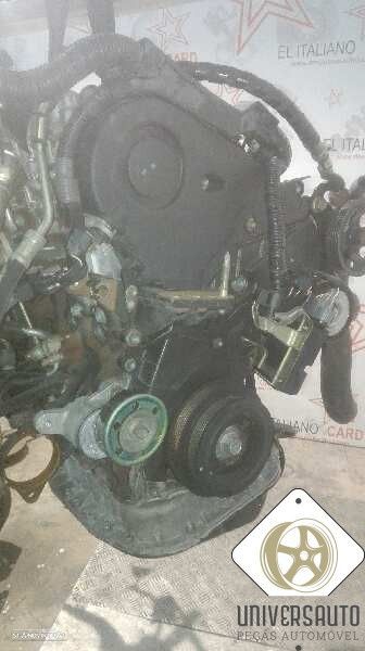 MOTOR COMPLETO TOYOTA AVENSIS SEDAN 2003 - 3