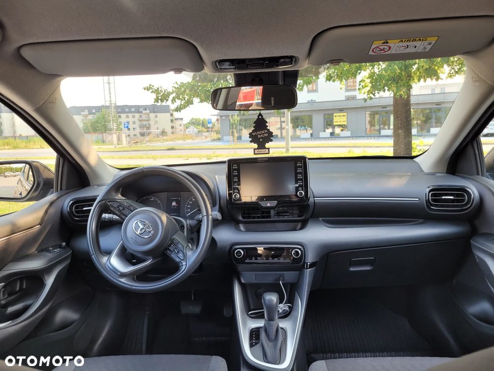Toyota Yaris - 11