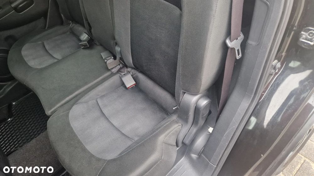 Nissan Qashqai+2 - 20