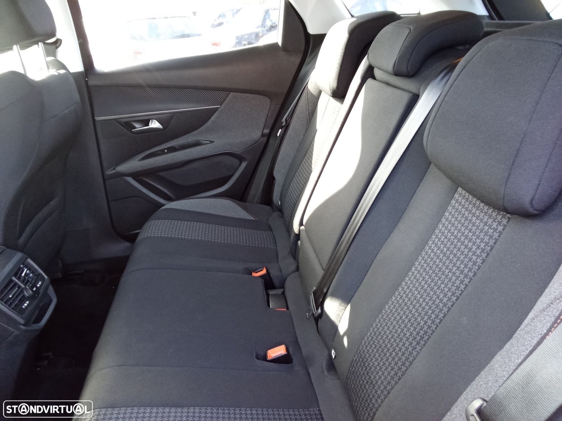 Peugeot 3008 - 23
