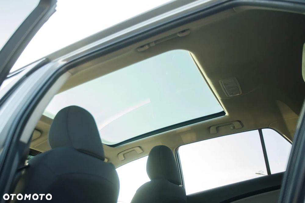 Toyota Avensis 1.8 Executive - 33