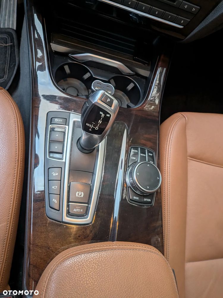 BMW X3 xDrive28i Sport-Aut xLine - 11