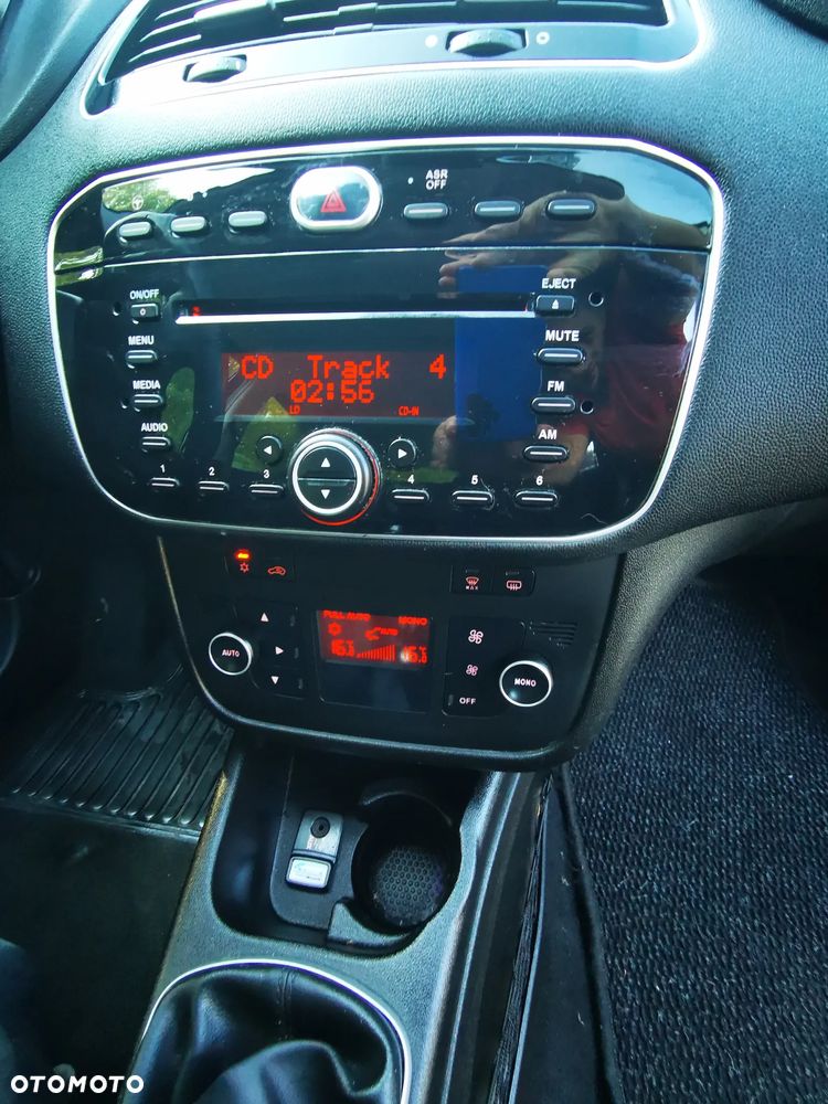 Fiat Punto 2012 - 19