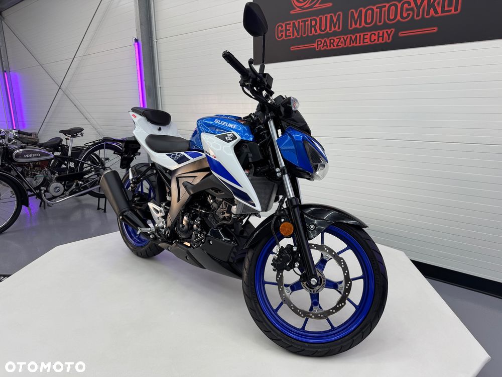 Suzuki GSX - 3