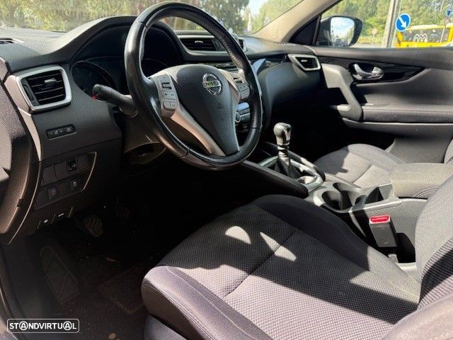Nissan Qashqai 1.5 dCi N-Connecta - 6