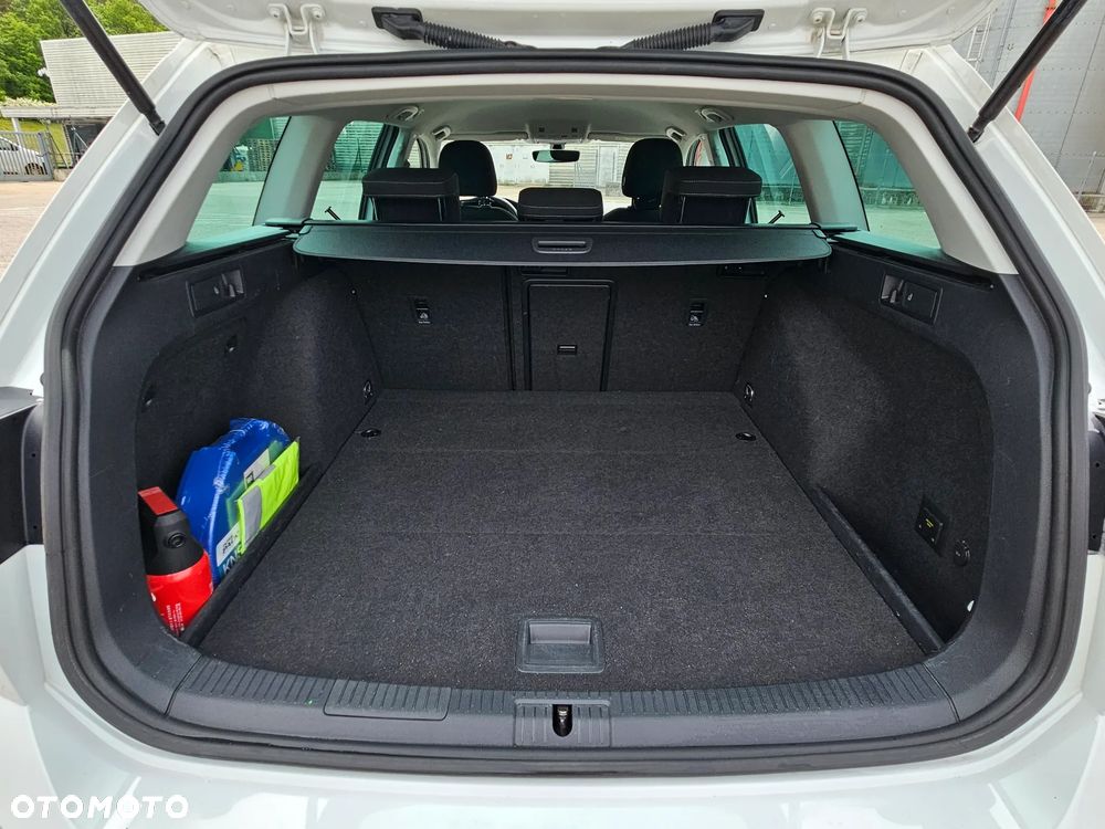 Volkswagen Golf GTD 2.0 TDI SCR DSG - 27