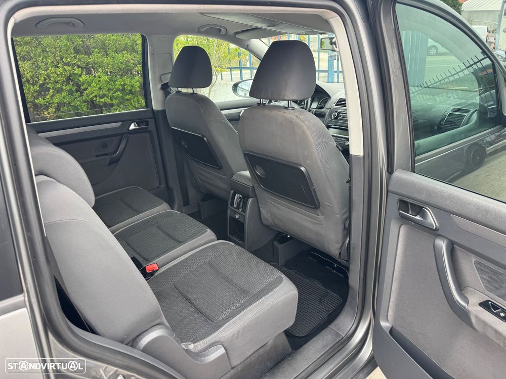 VW Touran 1.6 TDI Blue.Confortline 7L - 34