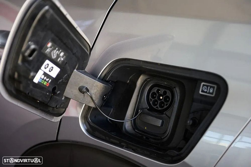 Peugeot e-2008 50 kWh GT Pack - 22