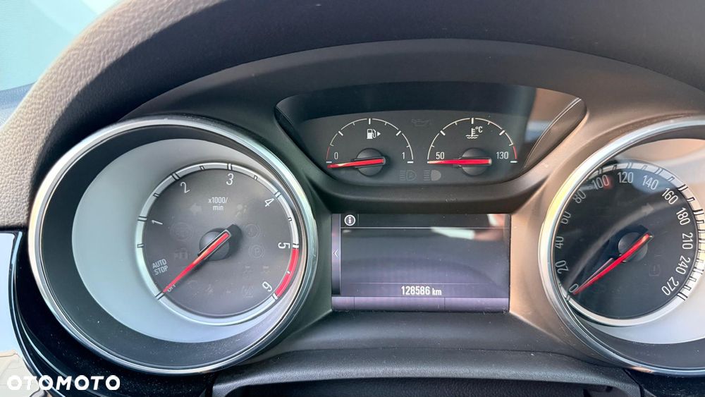 Opel Astra 1.6 BiTrb D (CDTI) Start/Stop Innovation - 33