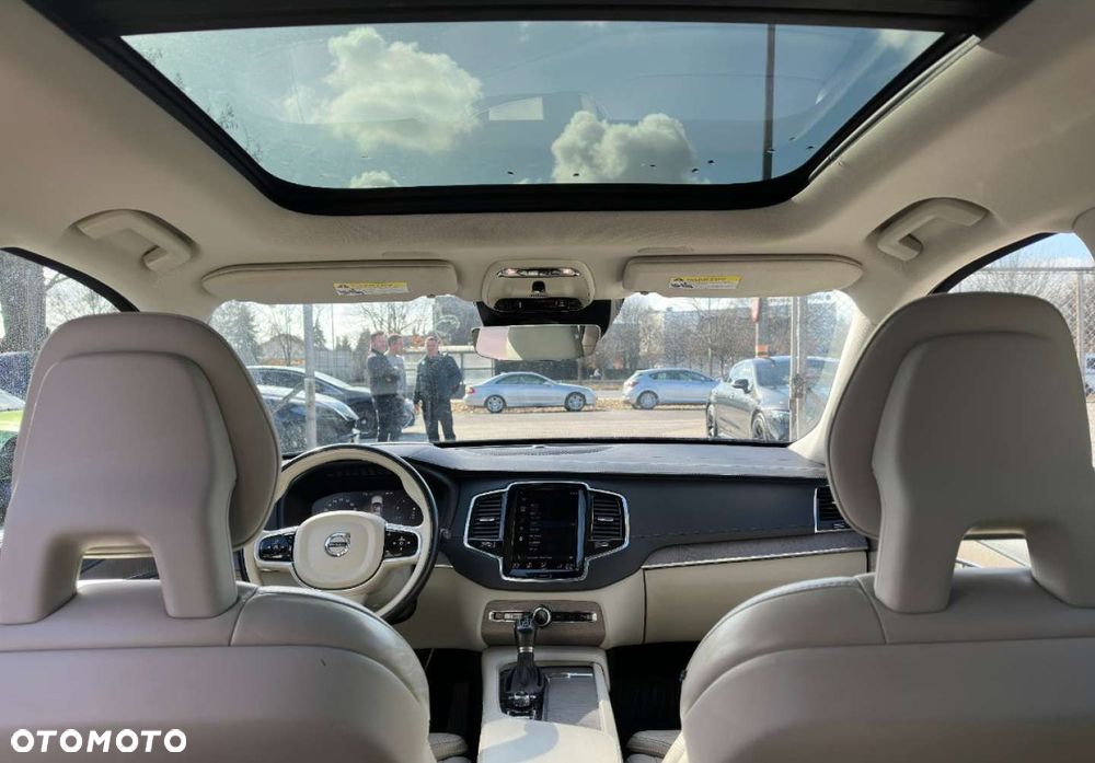Volvo XC 90 - 17
