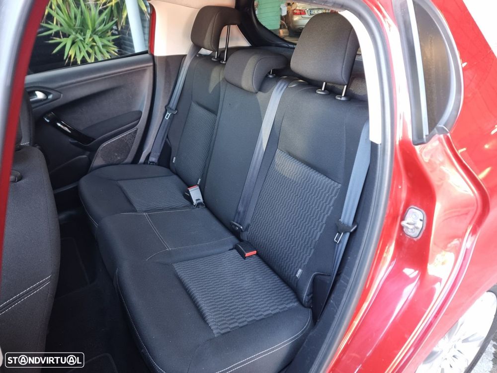 Peugeot 208 1.2 PureTech Active - 5
