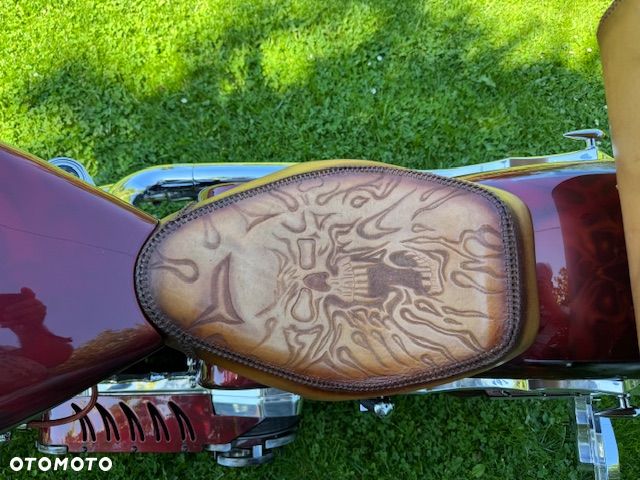 Harley-Davidson Softail Custom - 7