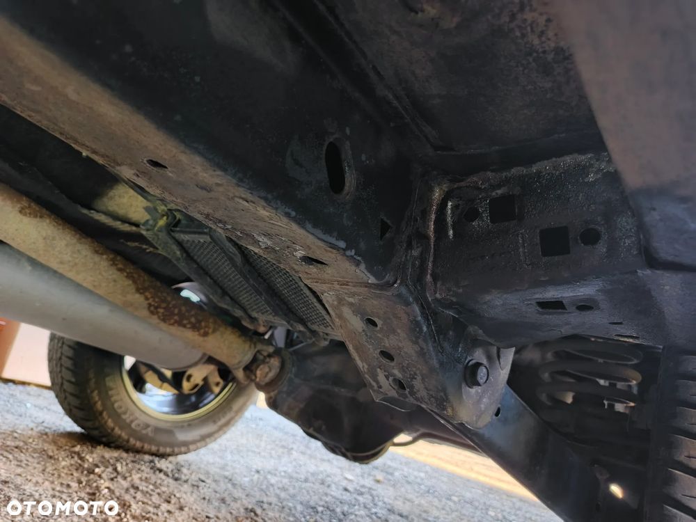 Jeep Grand Cherokee 2.7 CRD Overland - 32