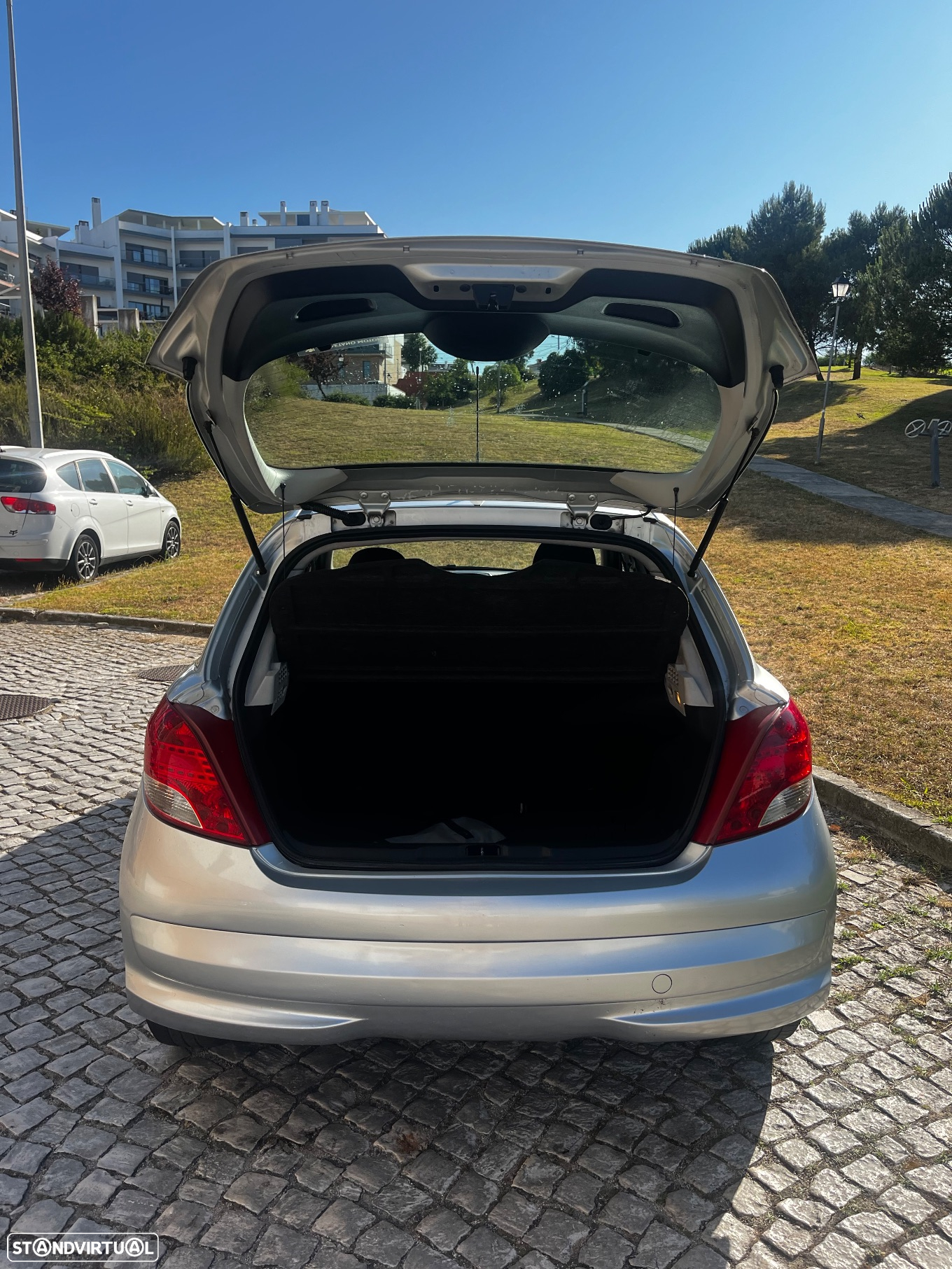 Peugeot 207 1.4 HDi Premium - 13