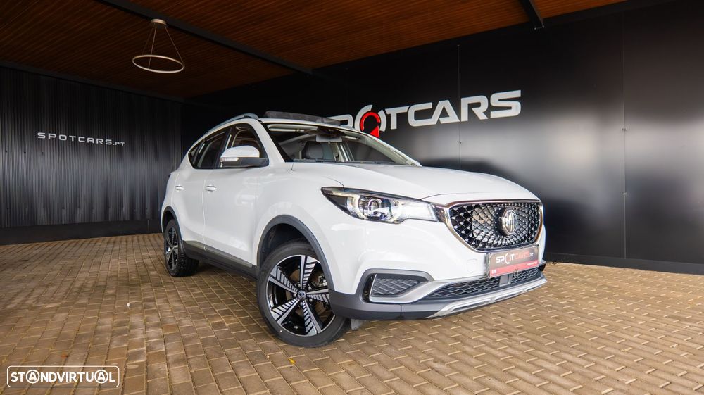 MG ZS EV Luxury - 1