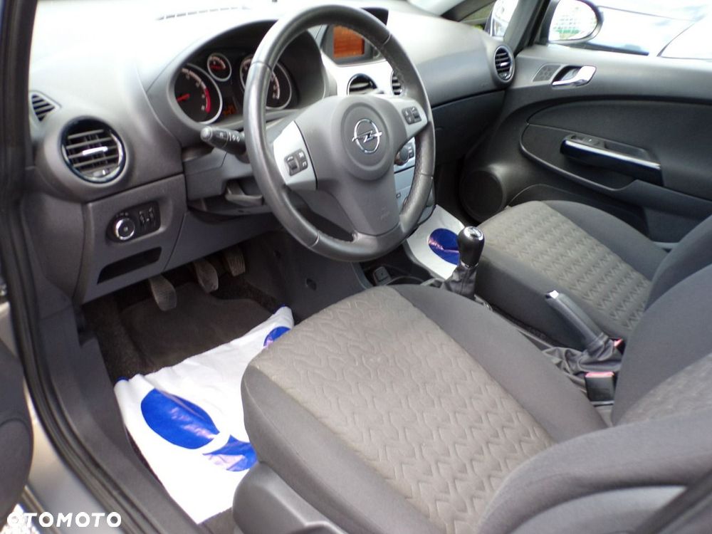 Opel Corsa - 18