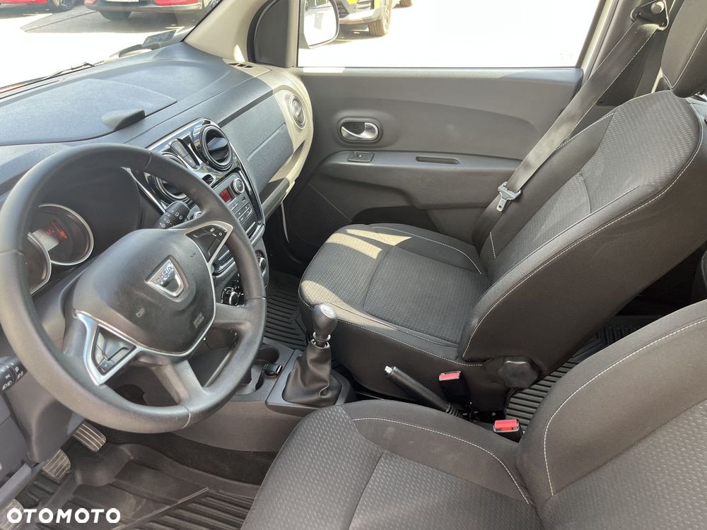Dacia Lodgy 1.5 Blue dCi Laureate S&S EU6d - 9