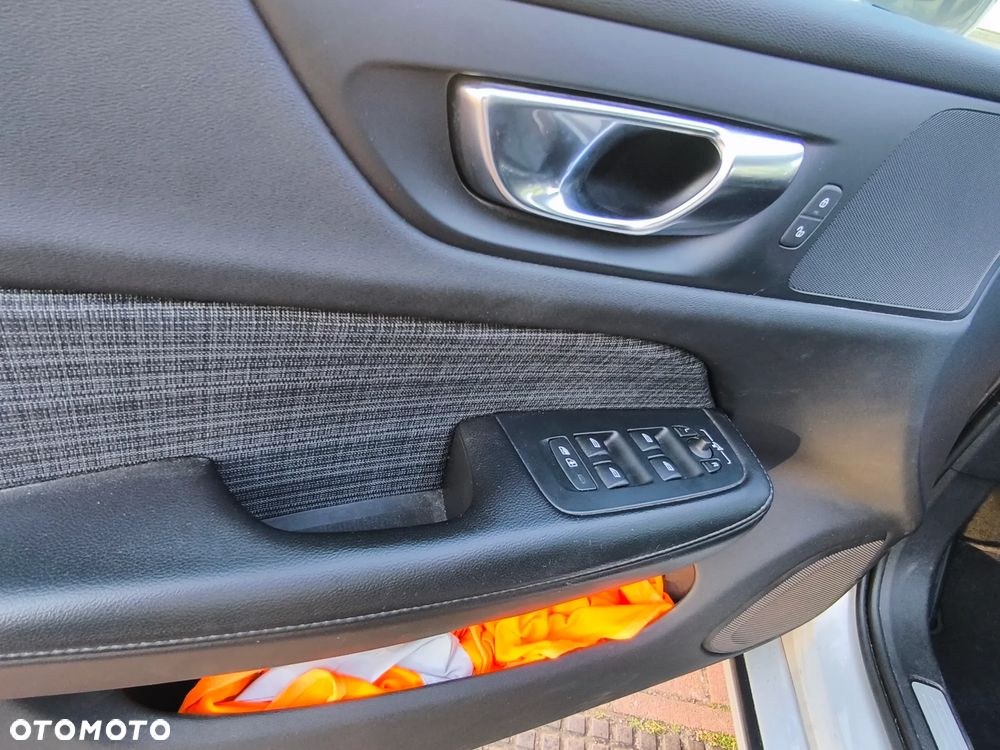 Volvo V60 B4 D Geartronic Momentum - 15