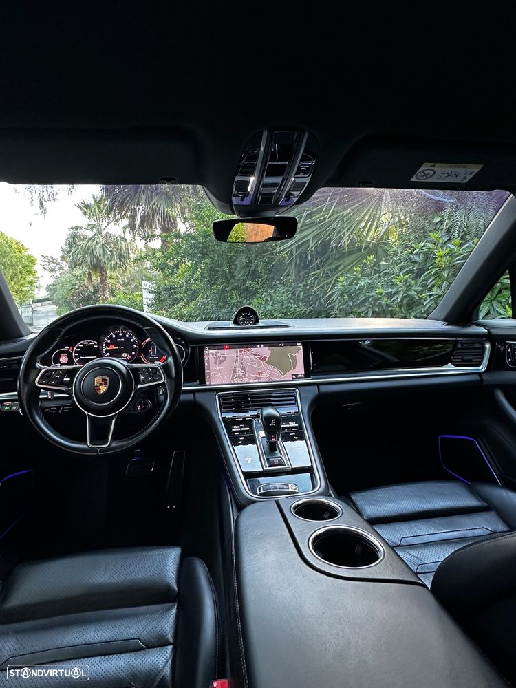 Porsche Panamera 4 E-Hybrid Edition 10 Anos - 37
