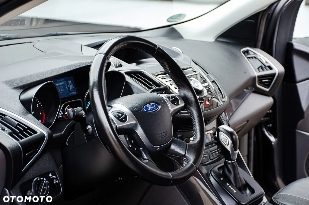 Ford Kuga 1.5 EcoBoost 4WD Titanium - 34
