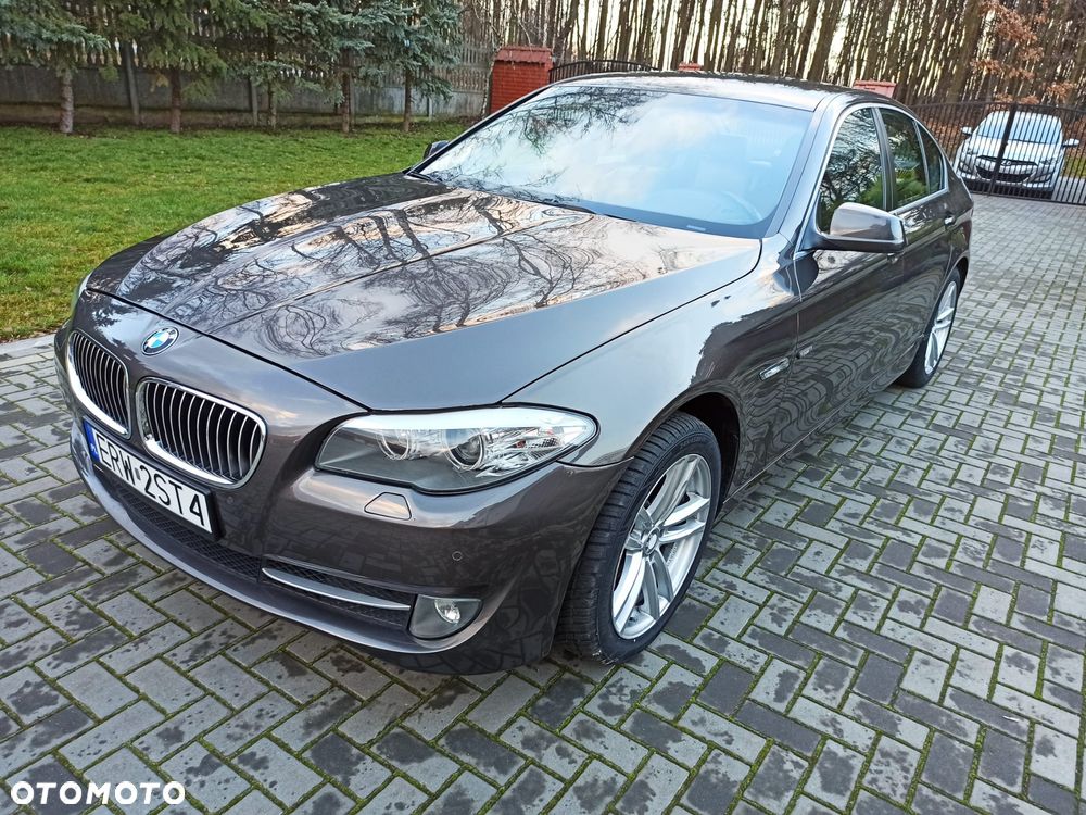 BMW Seria 5 520d Luxury Line - 4