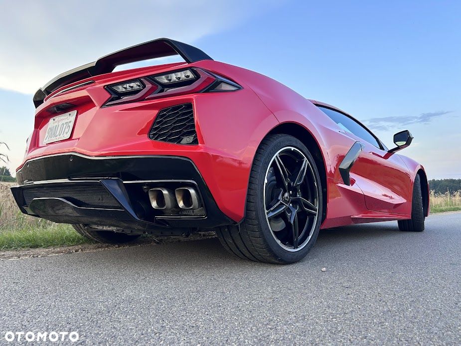 Chevrolet Corvette - 26