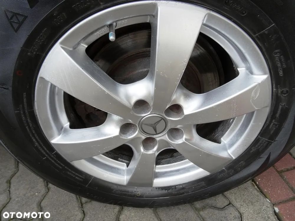 Mercedes-Benz Klasa R 320 CDI L 4-Matic - 25