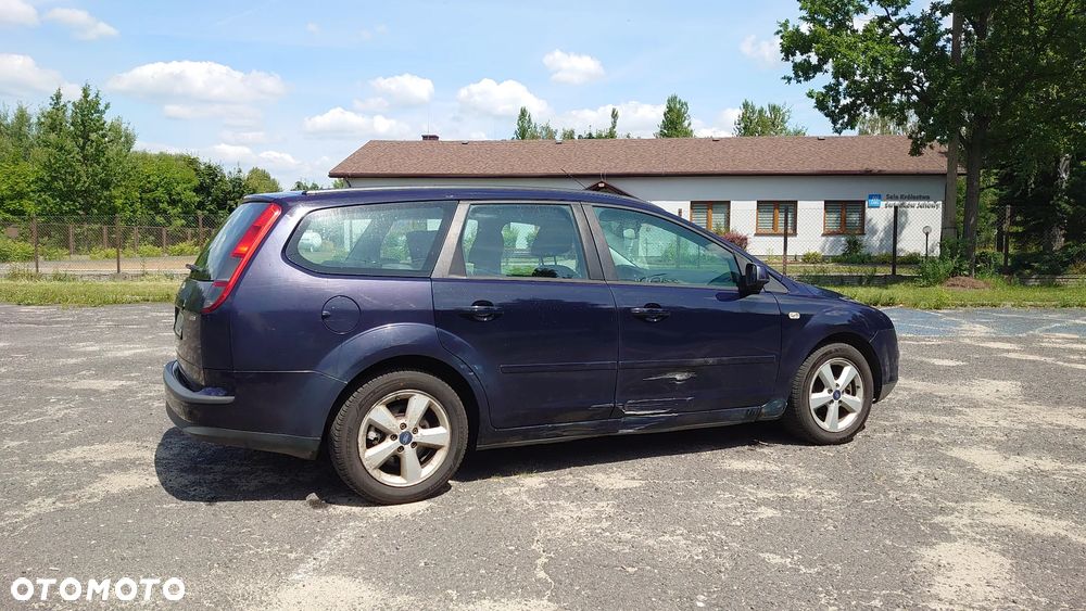 Ford Focus 1.8 TDCi Ghia - 3