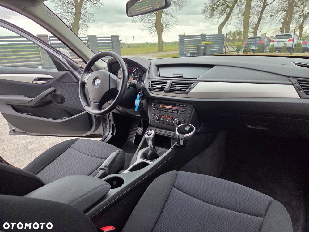 BMW X1 sDrive18i xLine - 12