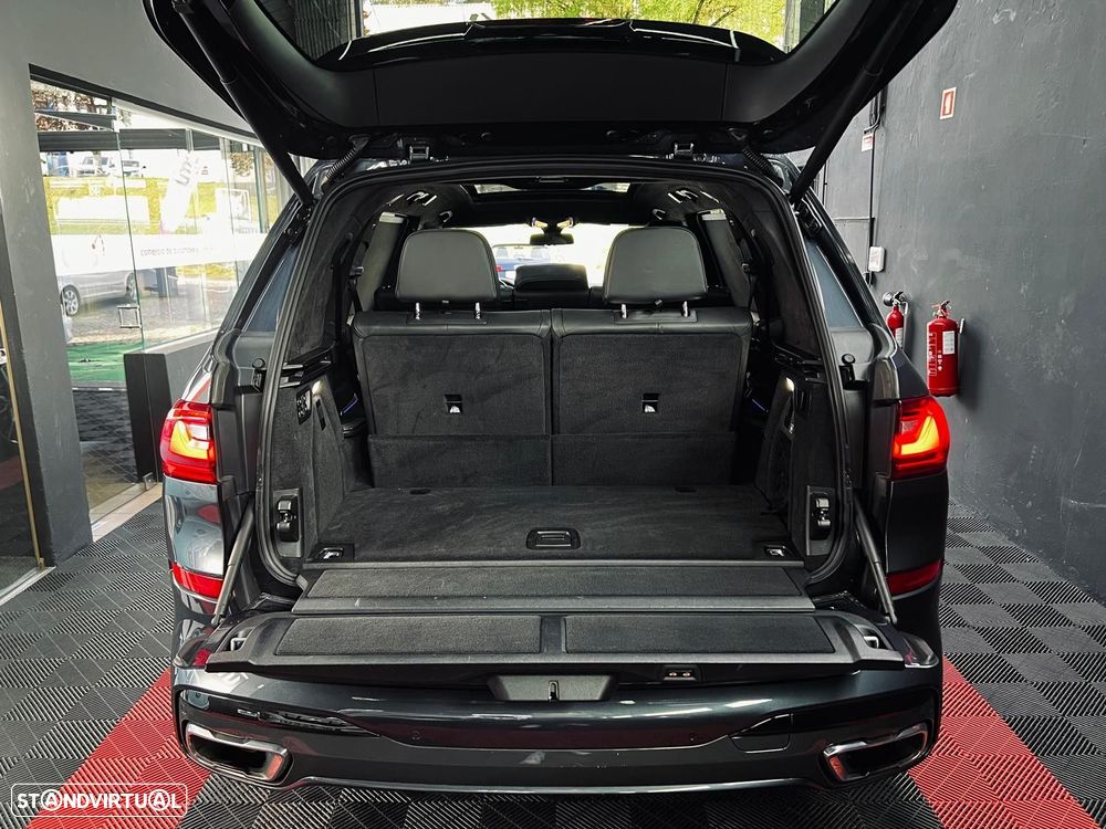 BMW X7 40 d xDrive Pack M - 32