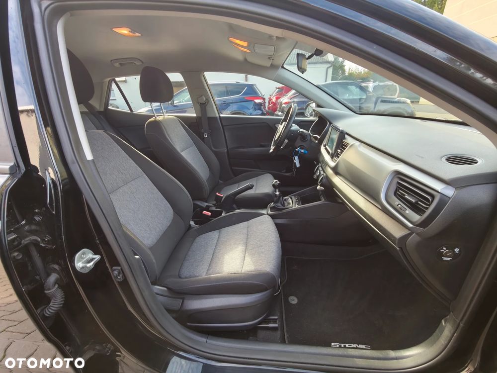 Kia Stonic 1.2 L - 22
