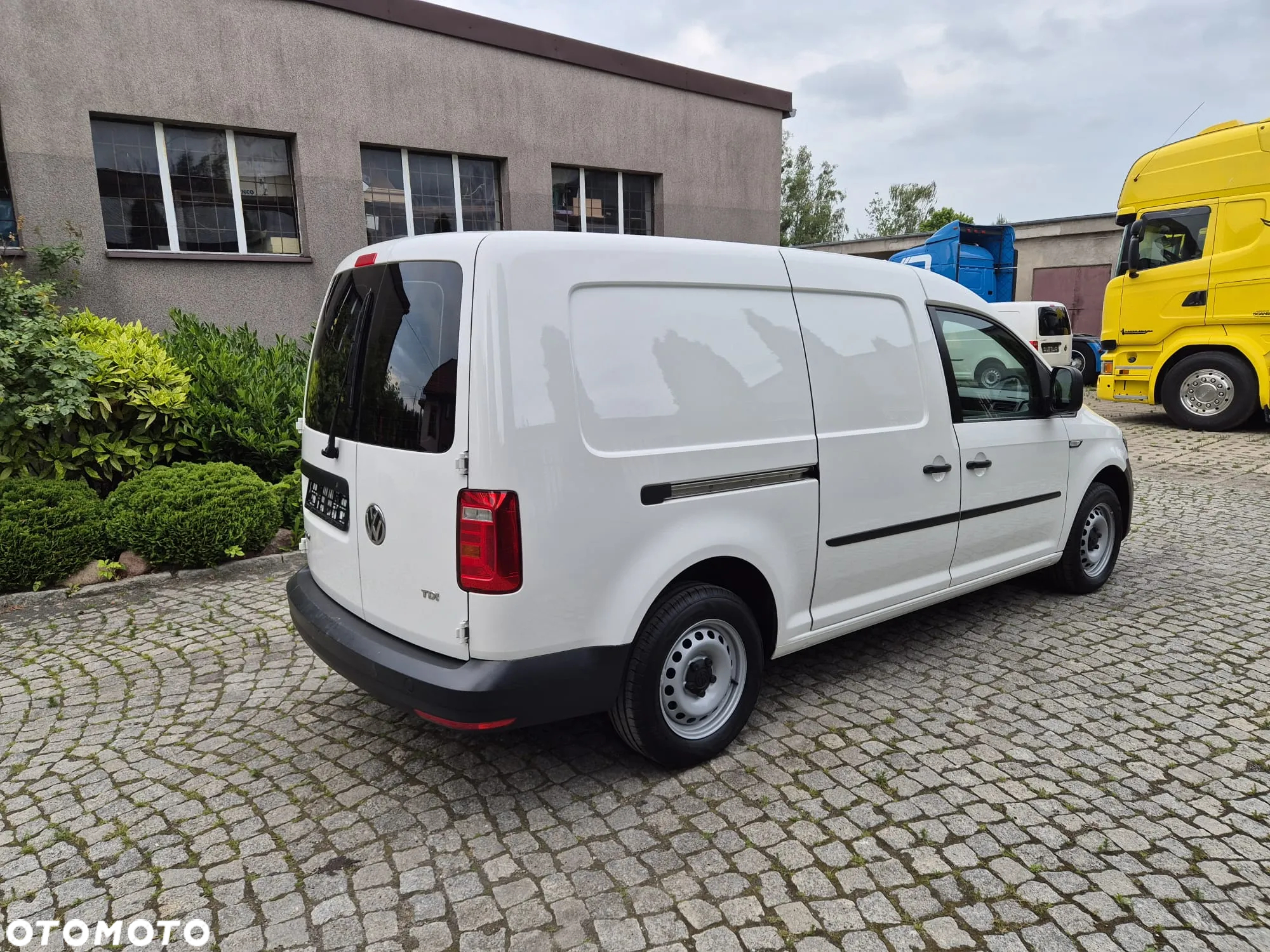 Volkswagen CADDY MAXI - 4