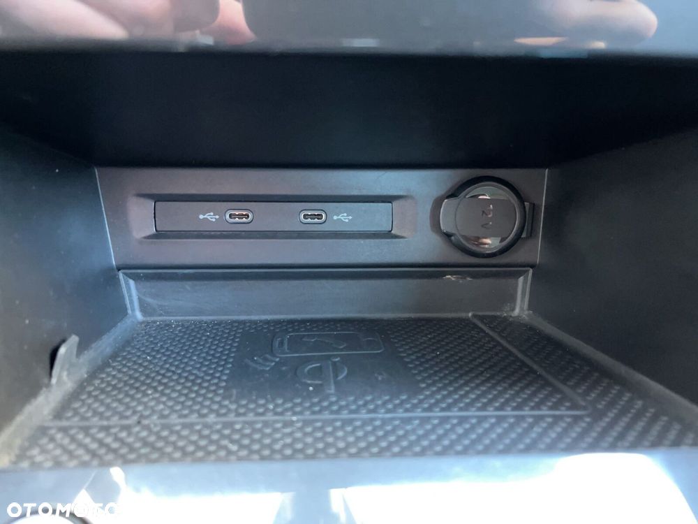 Volkswagen Tiguan - 28